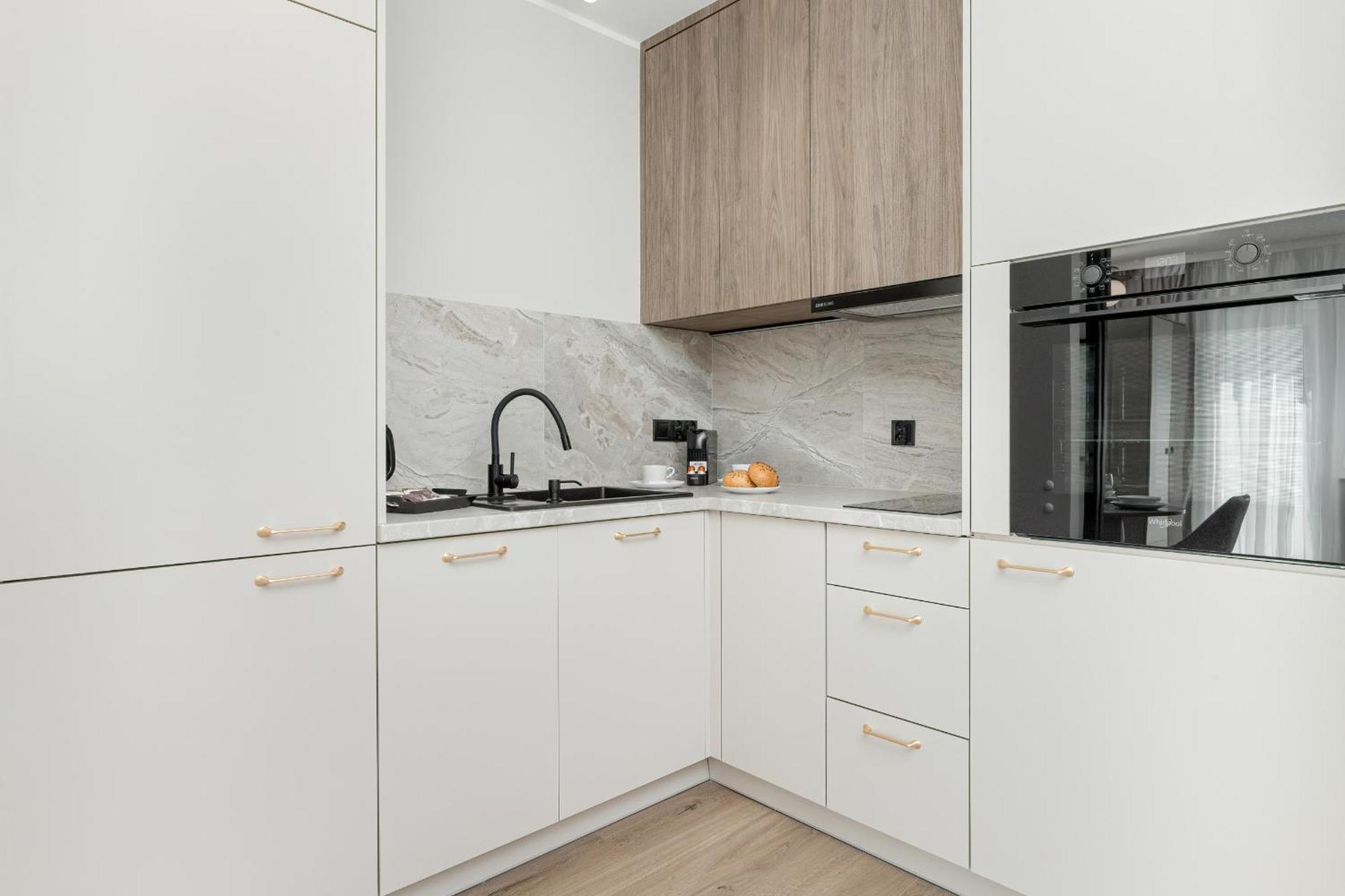 Kaszmirowy Z 2 Sypialniami Blisko Plazy W Gdansku By Renters * Gdansk